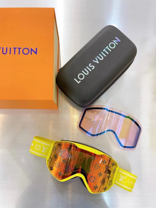 Louis Vuitton NEW SEASON Z1573W LV Snow Mask ✨