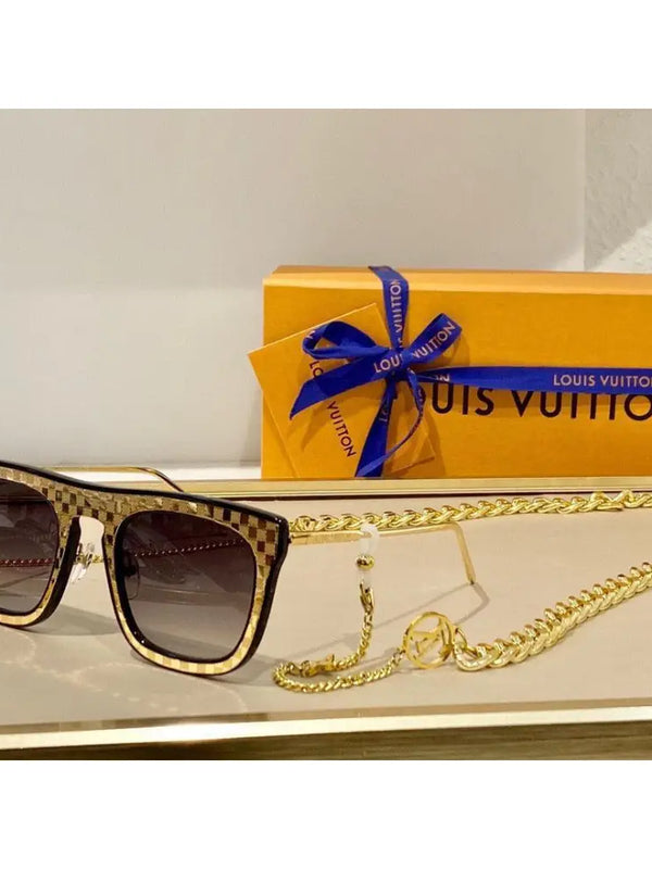 Louis Vuitton ultra rare LV1105 Chain Women's Sunglasses ✨