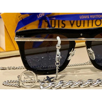Louis Vuitton ultra rare LV1105 Chain Women's Sunglasses ✨