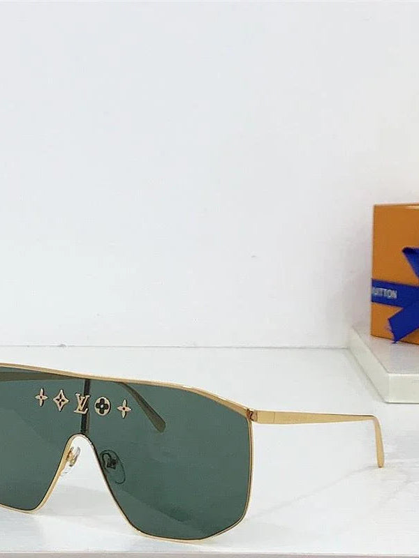 Louis Vuitton Z1717U LV Golden Mask Sunglasses ✨
