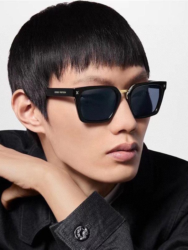 Louis Vuitton Z2091W LV Urban Square Sunglasses✨
