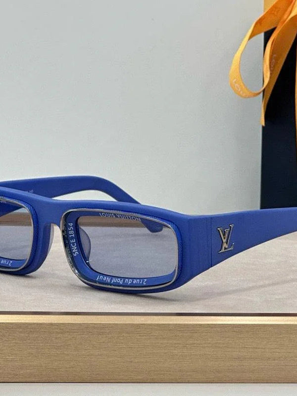 Louis Vuitton Z2388E Runway Super Vision Low Square Sunglasses ✨