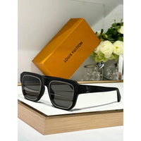 '-  Louis Vuitton Z2505W LV Legacy Square Large Sunglasses ✨