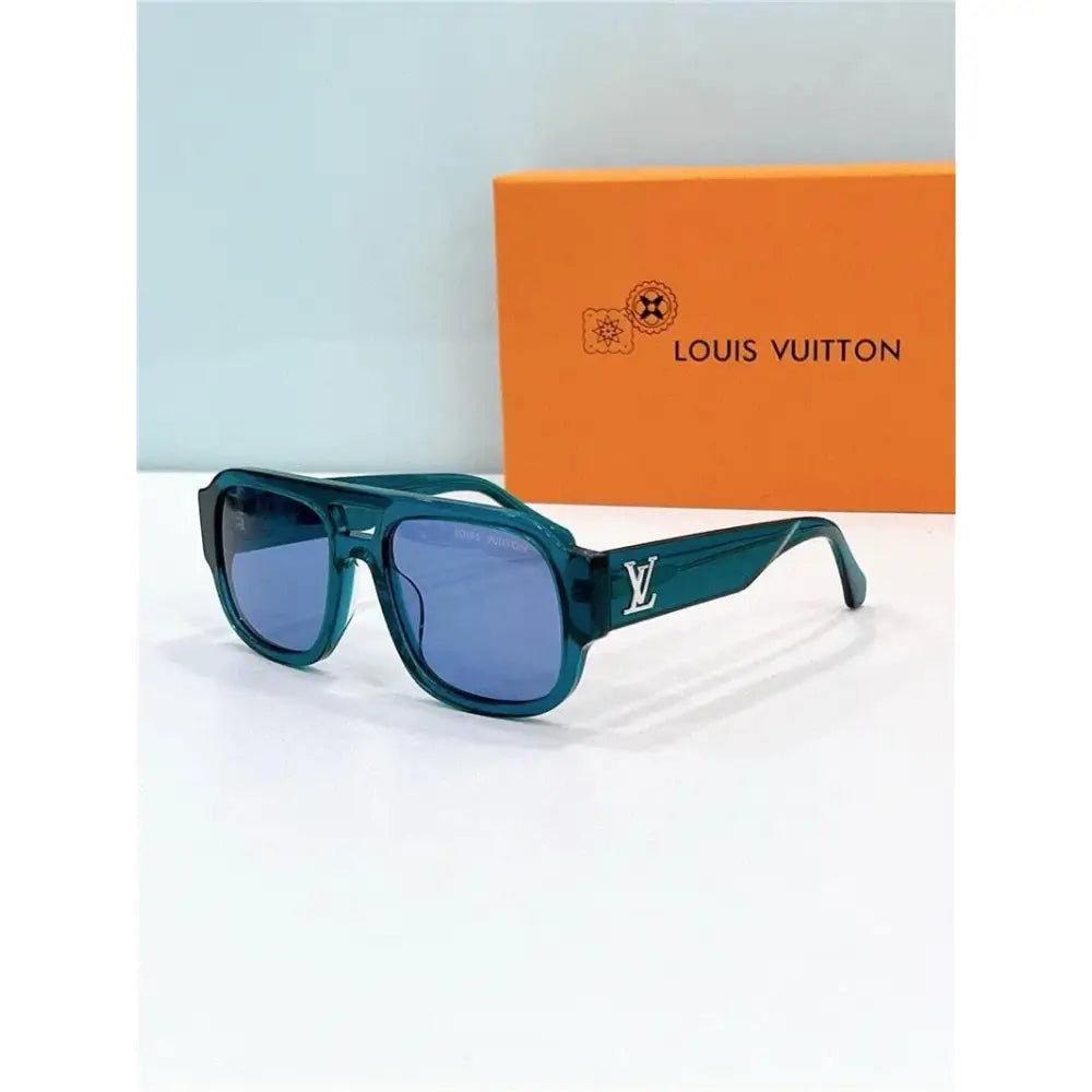 Louis Vuitton Z2613W LV Clash Pilot Sunglasses ✨