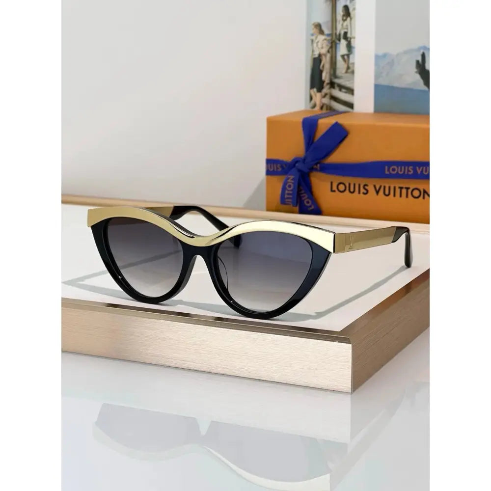 Louis Vuitton Z2684U LV Blend Cat Eye  Sunglasses  ✨