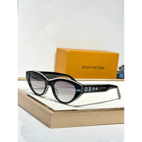 Louis Vuitton Z2686U New LV Line Cat Eye Sunglasses ✨