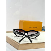 Louis Vuitton Z2686U New LV Line Cat Eye Sunglasses ✨