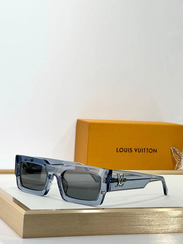 Louis Vuitton Z2703E LV Clash Low Square Sunglasses ✨
