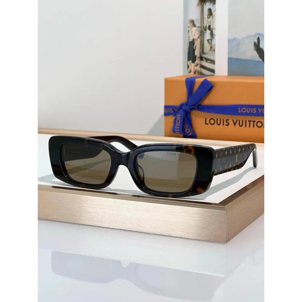 Louis Vuitton Z2709E LV x TM Multigram Cat Eye Sunglasses  ✨