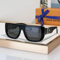 Louis Vuitton Z2872U LV Flower Square Sunglasses✨