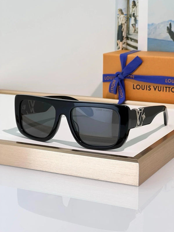 Louis Vuitton Z2872U LV Flower Square Sunglasses✨