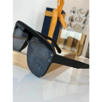 Louis Vuitton Z2906U LV Waimea Mask Round Sunglasses ✨