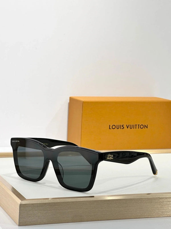 Louis Vuitton Z2970W LV Script Square Sunglasses ✨