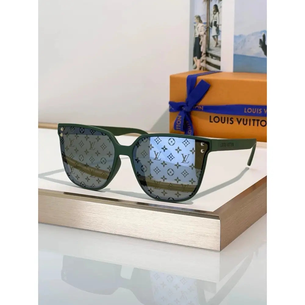 Louis Vuitton Z2973W-Z2974W LV Waimea Large Square Sunglasses  ✨