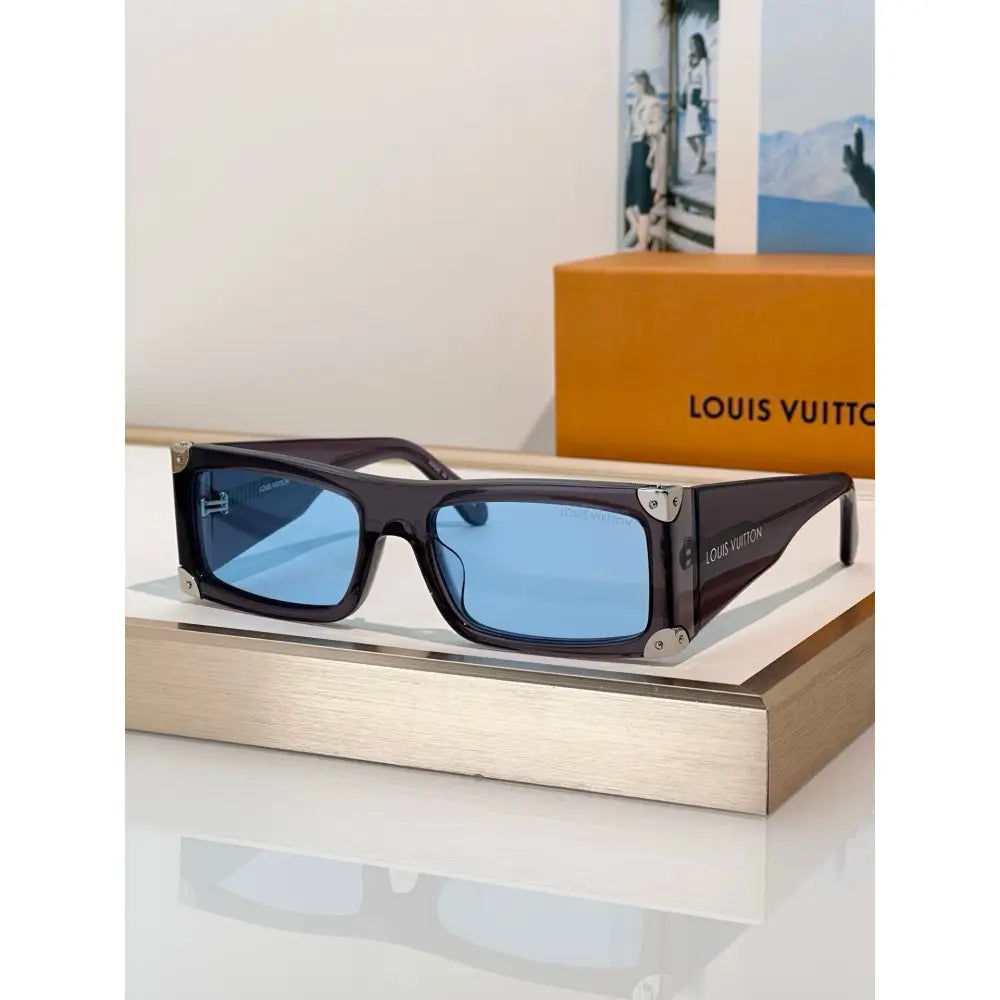 Louis Vuitton Z3191U LV Heritage Low Square Sunglasses ✨