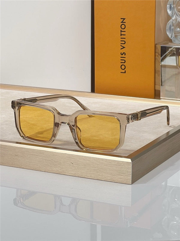 Louis Vuitton Z3262U LV Hit Square Sunglasses ✨