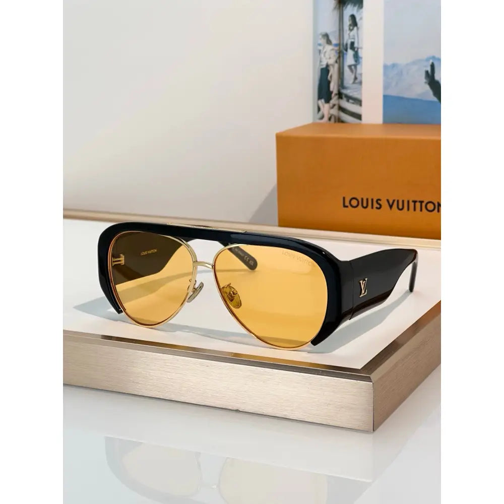 Louis Vuitton Z3399U LVision Pilot Sunglasses ✨
