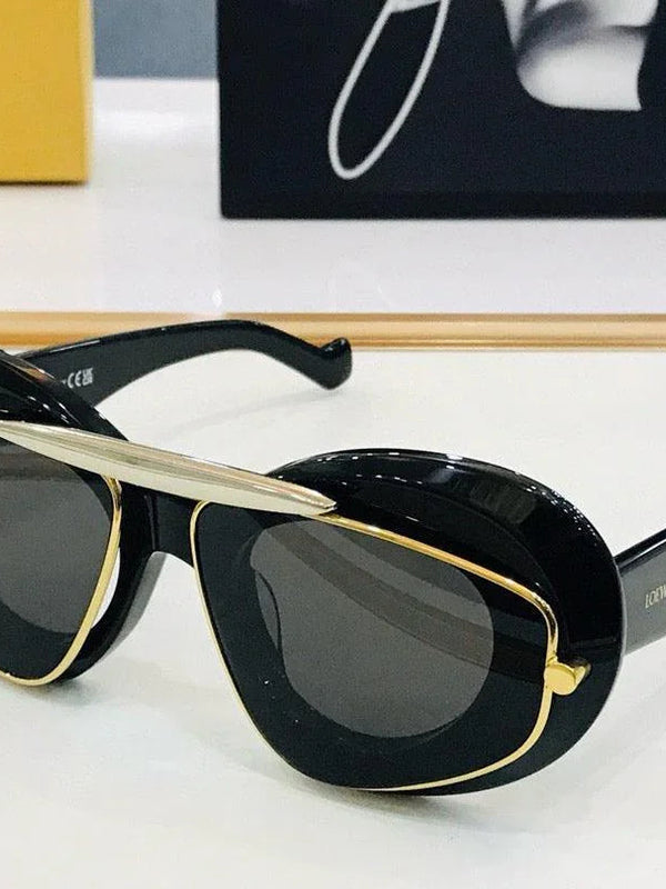 New Season LOEWE Cateye double frame sunglasses in acetate and metal✨