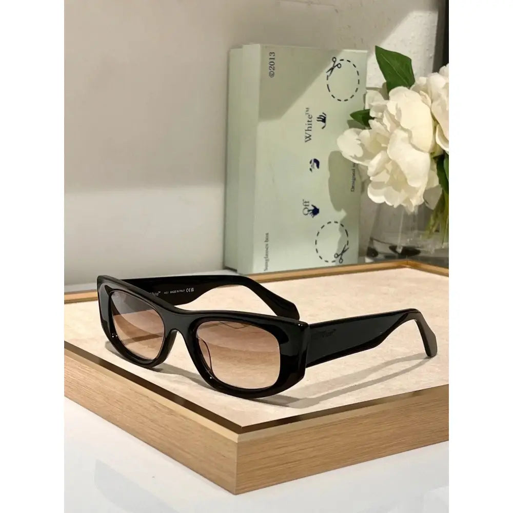OFF-WHITE! 1090F Women's Sunglasses ✨