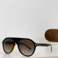 PILOT HORN SUNGLASSES $1,690 FT1047-P ✨