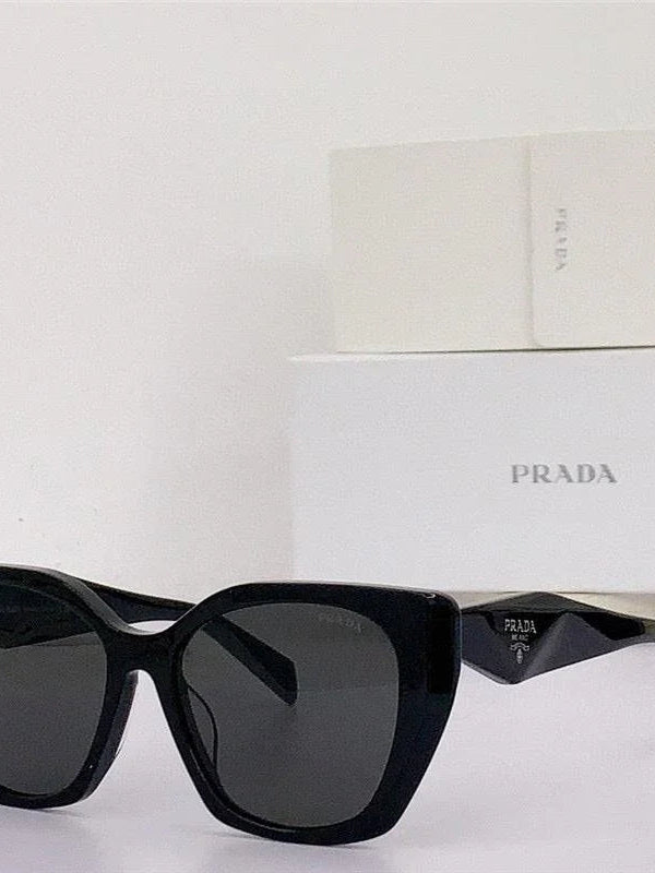 Prada PR 19ZS Oval Round Sunglasses  🟥