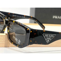 PRADA SPR09Z Sunglasses with triangle logo 🟥