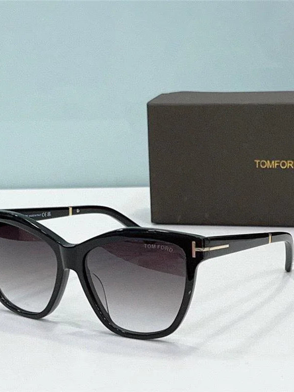 TOM FORD LUCIA TF1087 05D Polarised Sunglasses ✨