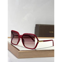 TOM FORD SOLANGE TF1089 Sunglasses 🔱