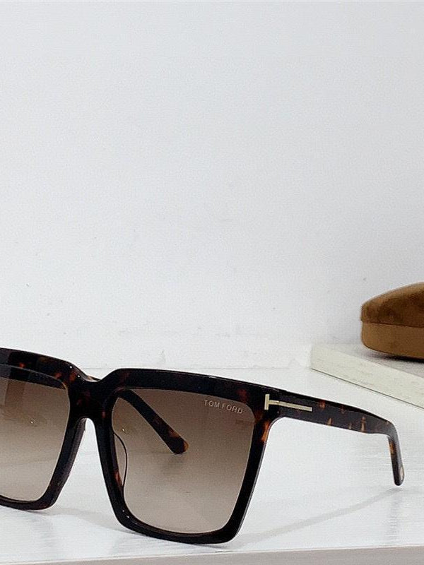 TOM FORD TF0764 SABRINA Sunglasses ✨