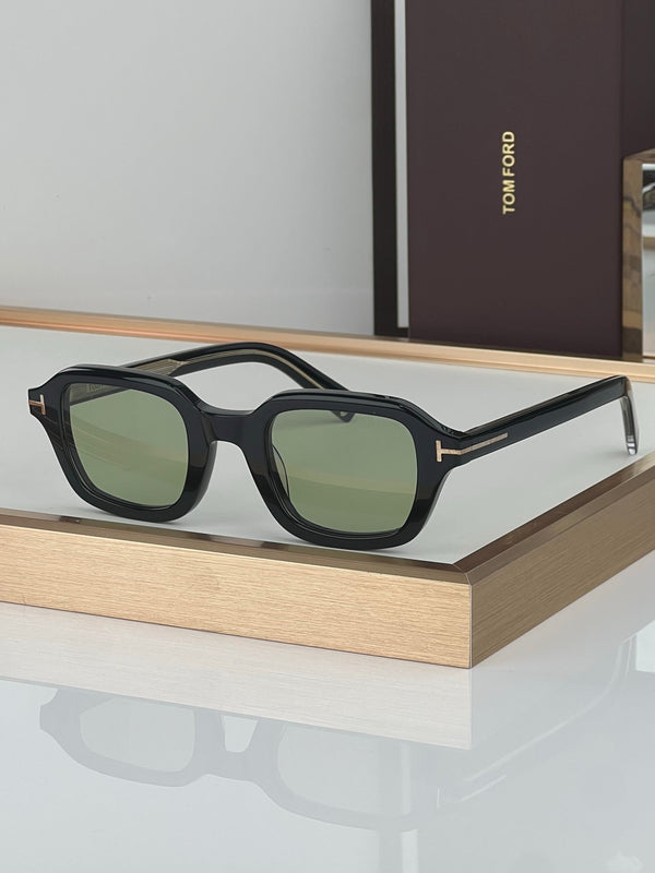 TOM FORD TI21 Tom Ford Icon Square Collection Sunglasses 🔱