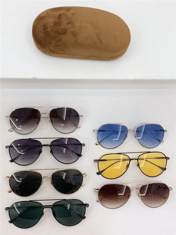 Tom Ford Titanium Japan Sunglasses Gold Grey Pilot Metal Cyrus TF 747 28A FT0747