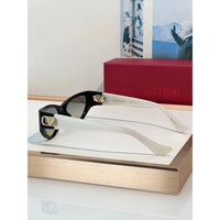 Valentino Vain Light VG0014S 001 Sunglasses✨