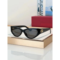 Valentino Vain Light VG0014S 001 Sunglasses✨