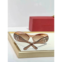 Valentino VLS178 Round Sunglasses✨