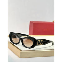 Valentino VLS178 Round Sunglasses✨