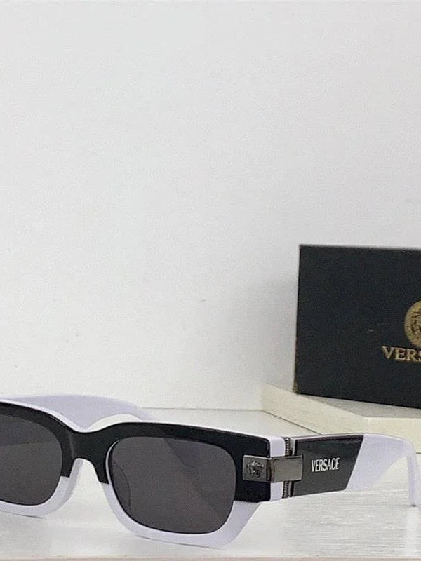 Versace VE4465 GB1/87 53-18 Rectangle Unisex SUNGLASSES ✨